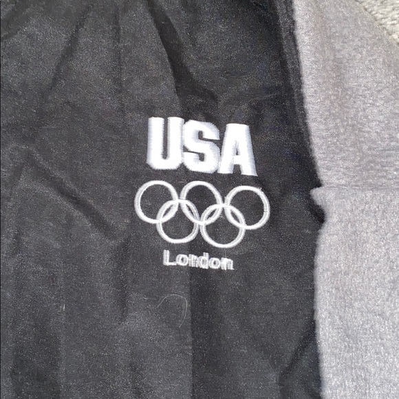 Zip up jacket - Picture 2 of 3